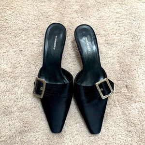 Vintage authentic Burberry heels